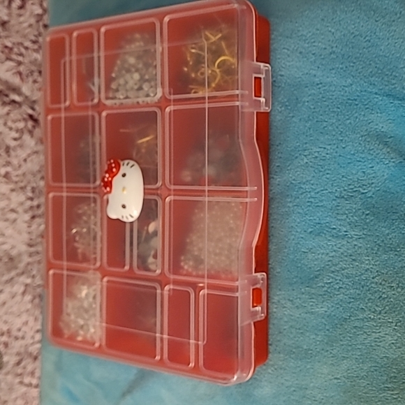 Hello Kitty Crafts Box - Picture 4 of 7